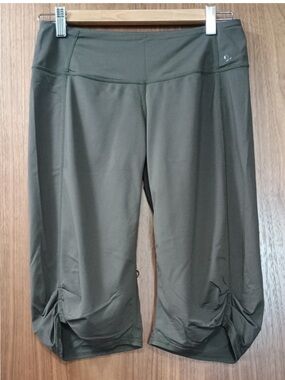 *like new* Lululemon Low-rise Midi Shorts  - Dark Army Greenish Brown